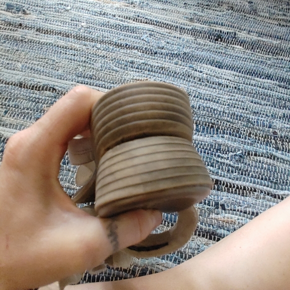 Clarks white leather micro wedge sandals with flower size 7.5 - Picture 2 of 6